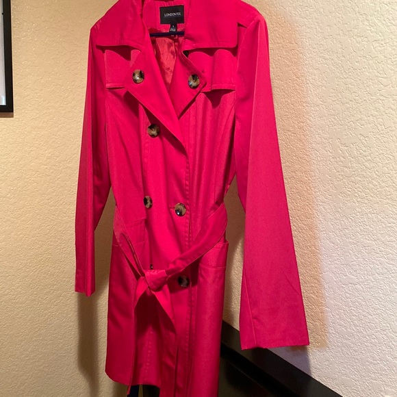 Like new London Fog trench coat Size Large.  Worn once. Beautiful fuchsia color. - Picture 1 of 4